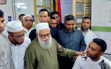 ঈদের ছুটিতেও সেবা থেমে নেই ঢাকা মেডিক্যালে