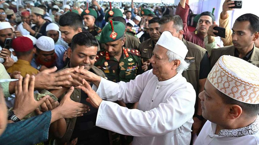 জাতীয় ঈদগাহে ঈদের জামাতে প্রধান উপদেষ্টা মুহাম্মদ ইউনূস। 