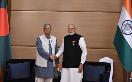 মোদি-ইউনূস বৈঠক ও বাংলাদেশ-ভারত সম্পর্কের ভবিষ্যৎ