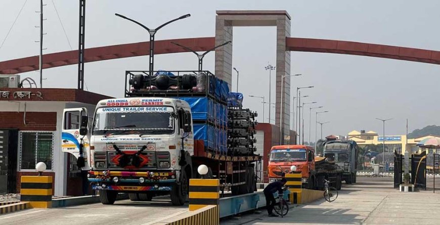 ট্রান্সশিপমেন্ট বাতিল: স্পেনে রপ্তানির ৪ ট্রাক পণ্য ফেরত পাঠাল ভারত