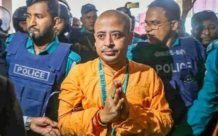চিন্ময় দাসের জামিন স্থগিত — রাষ্ট্রদ্রোহ মামলায়