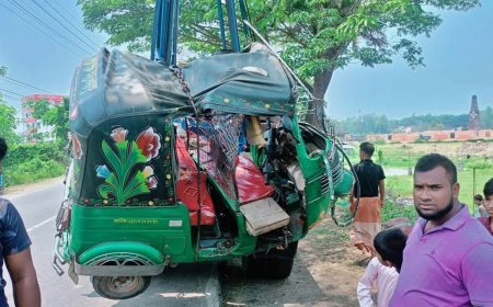 চট্টগ্রাম-কক্সবাজার মহাসড়কে বাস-অটোরিকশার সংঘর্ষে নিহত ১