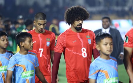হামজাদের সিঙ্গাপুর ম্যাচের টিকিট বিক্রি পেছাল