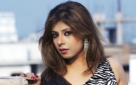 ‘“ইতিহাস” সিনেমার পরে নয়, এখনো আমি ফ্ল্যাট, গাড়ি, বিদেশে নাশতার প্রস্তাব পাই’