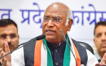 'মোদি সরকার জাতিকে বিভ্রান্ত করেছে ', শীর্ষ জেনারেলের বক্তব্য ঘিরে উত্তপ্ত নয়াদিল্লির রাজনীতি