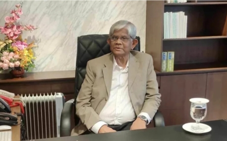 ঈদে দীর্ঘ ছুটিতে অর্থনীতিতে কোনো প্রভাব পড়বে না: অর্থ উপদেষ্টা