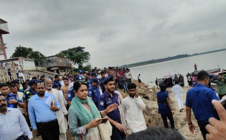 জাফলংয়ে দুই উপদেষ্টার গাড়ি আটকে বিক্ষোভ