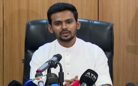 ইশরাক ইস্যুতে মুখ খুললেন উপদেষ্টা আসিফ: 'আর চুপ থাকা যাবে না'