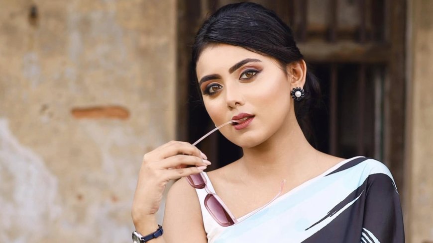 সাত চরিত্রে ইধিকা পাল