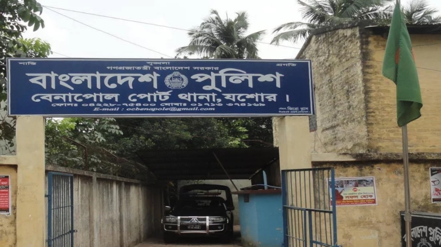 খোল মাঠে পড়েছিল স্ত্রীর নিথর দেহ, স্বামীর লাশ ঝুলছিল গাছে