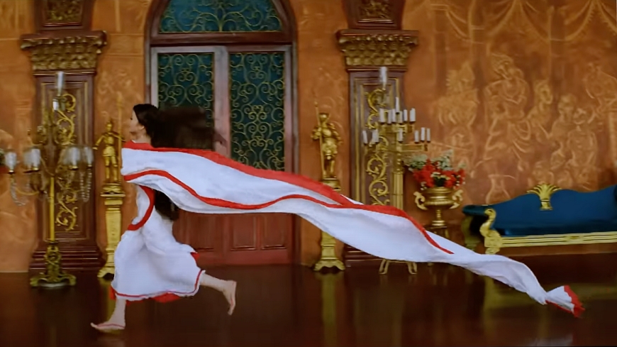 ‘দেবদাস’ সিনেমায় পার্বতীর শাড়ি