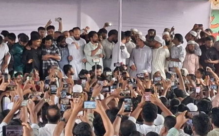 গাজীপুরে নাহিদ ইসলাম ‘বাংলাদেশের প্রতি ইঞ্চি মাটি থেকে মুজিববাদীদের বিতাড়িত করব’