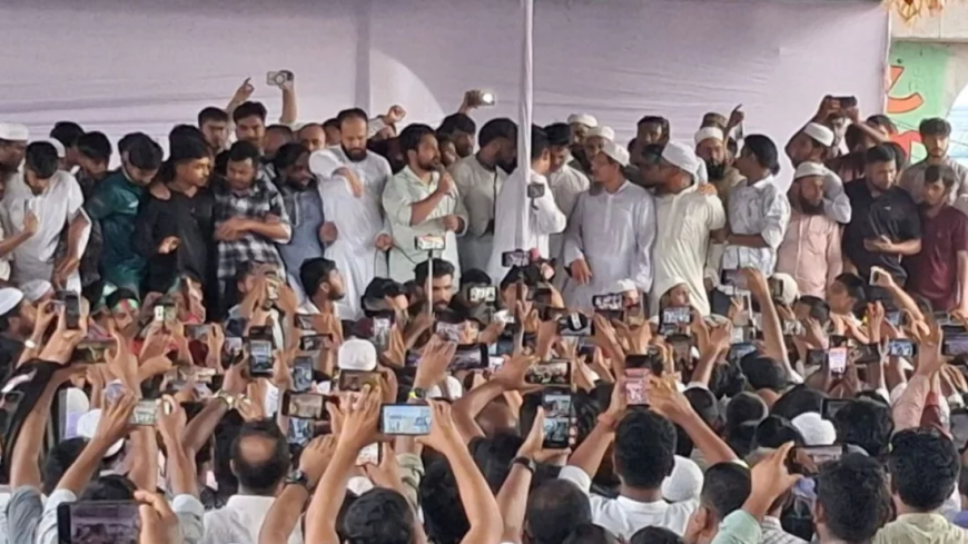গাজীপুরে নাহিদ ইসলাম ‘বাংলাদেশের প্রতি ইঞ্চি মাটি থেকে মুজিববাদীদের বিতাড়িত করব’