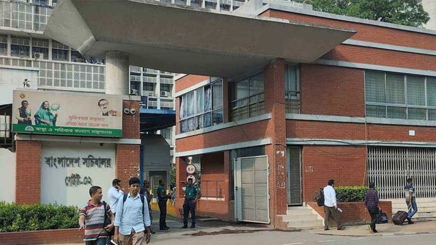 উপদেষ্টা পরিষদের বৈঠক, সচিবালয়ে ড. ইউনূস