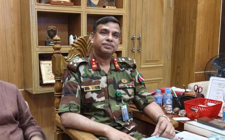“নুরের শারীরিক অবস্থা স্থিতিশীল, তবে সুস্থ হতে সময় লাগবে ৪–৬ সপ্তাহ”—ঢামেক পরিচালক