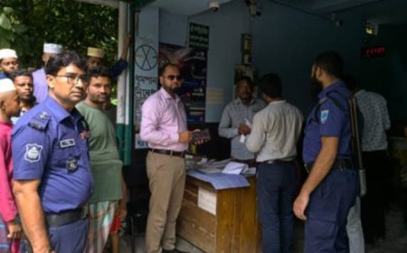 মনিরামপুরে ভ্রাম্যমান আদালত- অভিযানে ওজনে কম দেওয়ায় অসৎ ব্যাবসায়ীকে ১৫ দিনের কারাদণ্ড