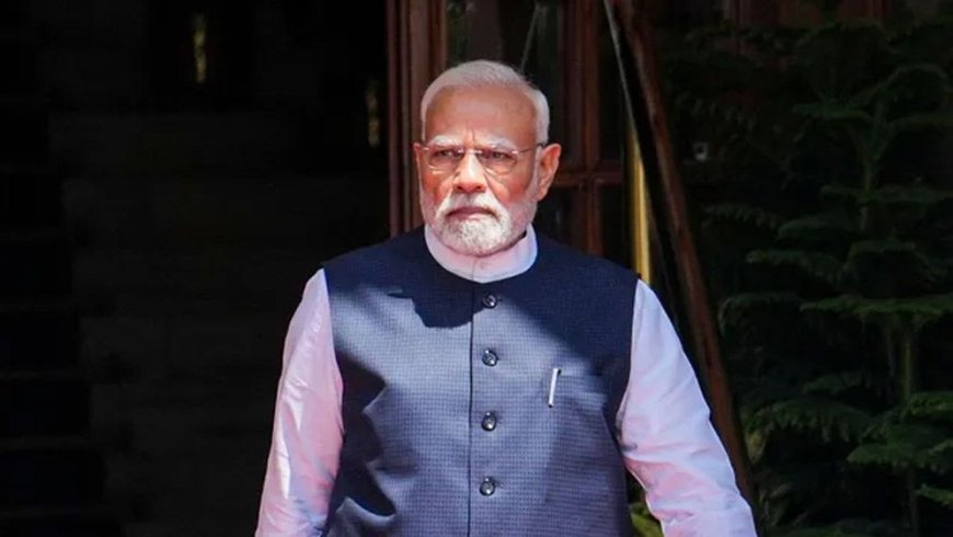 “বিধিনিষেধে ঢাকা কলকাতা, পূজার আগে মোদির সফরে রাজনীতির ছায়া”