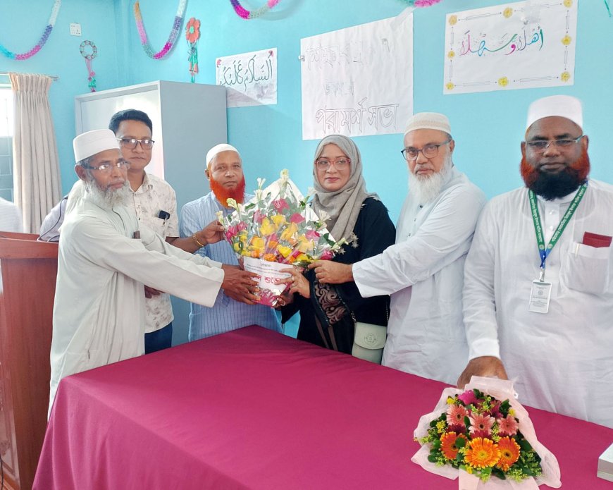 বকশীগঞ্জে নবনির্বাচিত সভাপতিকে ফুলেল শুভেচ্ছা