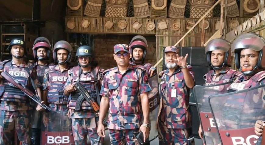 নারায়ণগঞ্জ শহরের বিভিন্ন পূজামণ্ডপ পরিদর্শন করেছে  বিজিবি