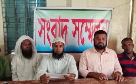গলাচিপায় ভূমিহীনদের জমি জবরদখলে পায়তারার প্রতিবাদে সংবাদ সম্মেলন